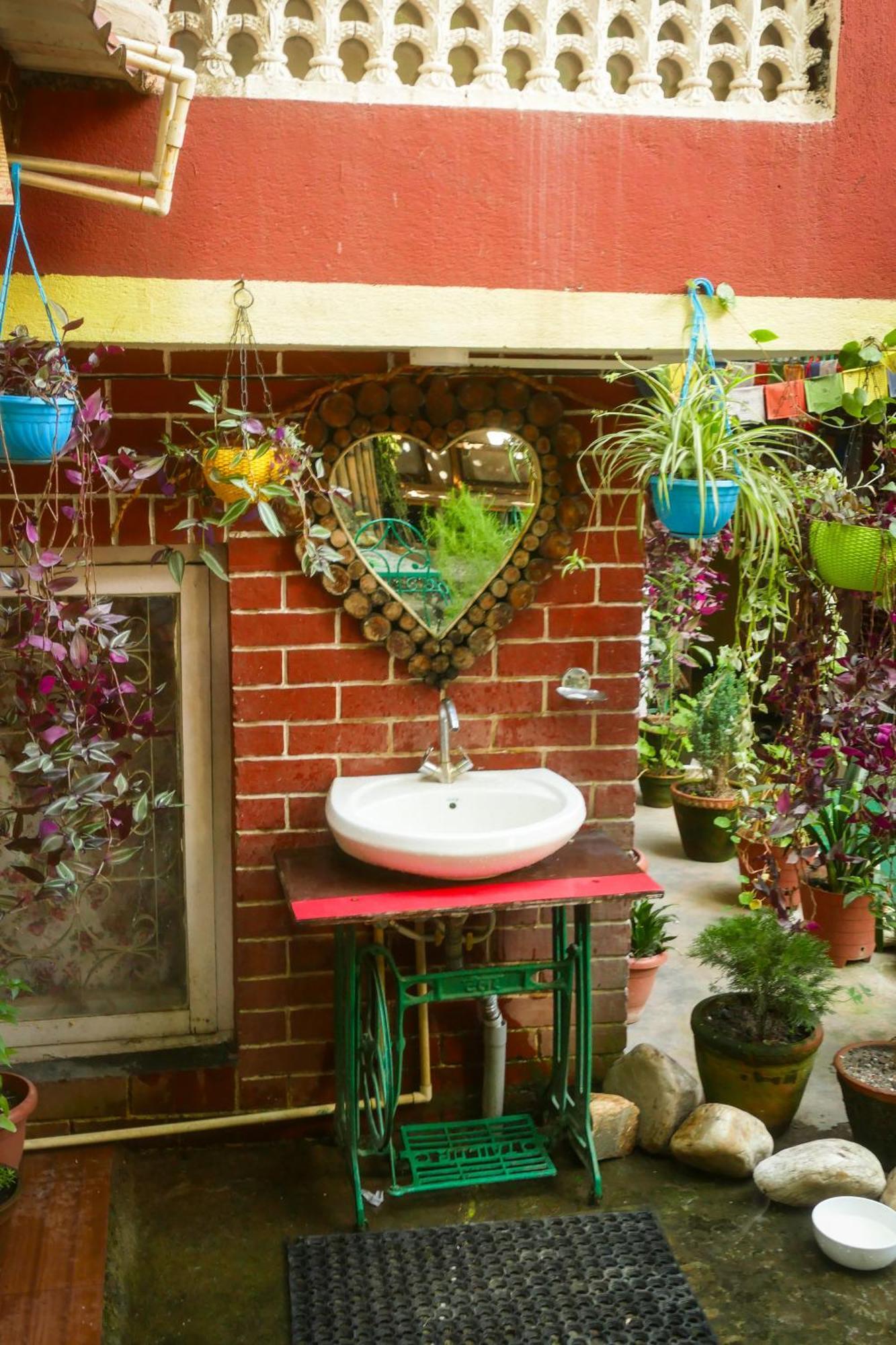Nirvana Green Peace Home カトマンズ エクステリア 写真